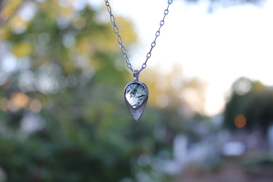 Moss agate pendant